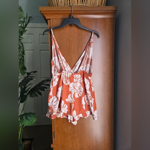 Roxy Tropical Print Romper Rust Orange With White Botanical Floral Pattern - Picture 4 of 7